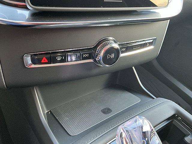 2026 Volvo XC90 Plug-In Hybrid Plus, T8 AWD, Electric/Gasoline, Bright, 7 Seats
