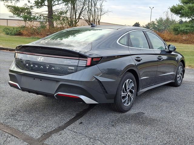 2026 Hyundai Sonata Hybrid Blue