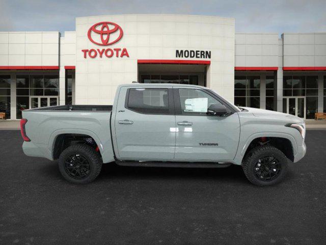 2026 Toyota Tundra SR5 CrewMax 5.5' Bed