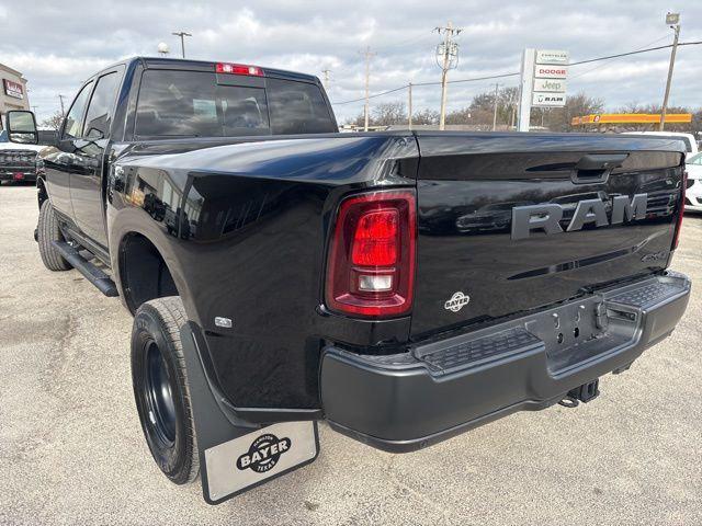 2026 RAM Ram 3500 RAM 3500 TRADESMAN CREW CAB 4X4 8 BOX