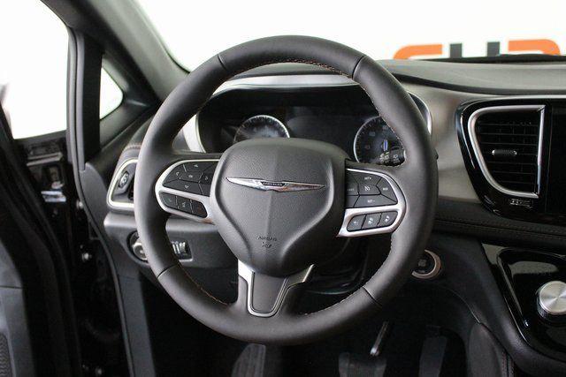 2026 Chrysler Pacifica PACIFICA PINNACLE