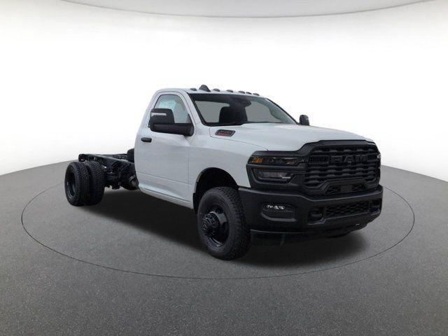 2026 RAM 3500 Chassis RAM 3500 TRADESMAN CHASSIS REGULAR CAB 4X4 84 CA