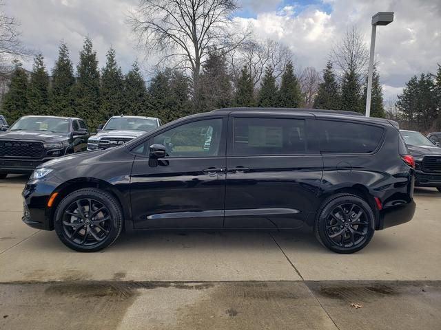 2026 Chrysler Pacifica PACIFICA SELECT AWD