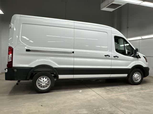 2026 Ford Transit Cargo Van T-250 148 Med Rf 9150 GVWR AWD