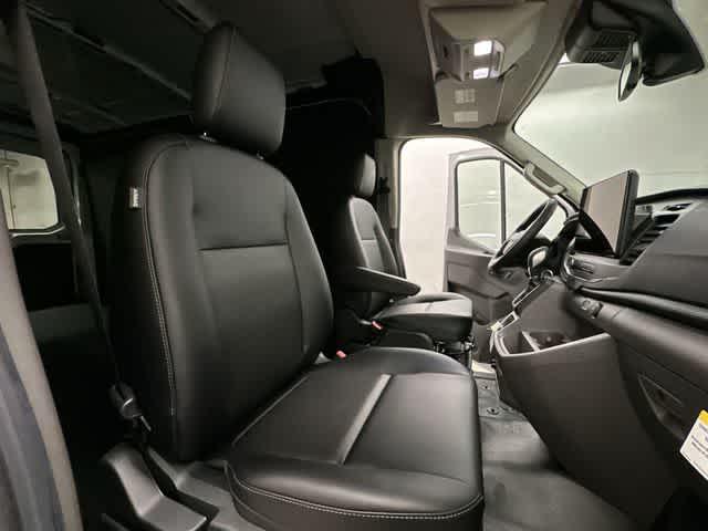 2026 Ford Transit Cargo Van T-250 148 Med Rf 9150 GVWR AWD
