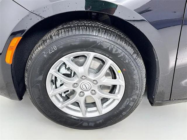 2026 Chrysler Voyager LX