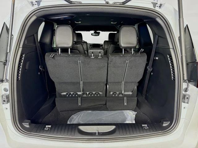 2026 Chrysler Pacifica Select AWD