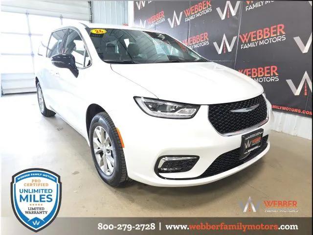 2026 Chrysler Pacifica PACIFICA SELECT AWD