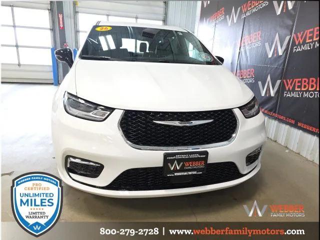 2026 Chrysler Pacifica PACIFICA SELECT AWD