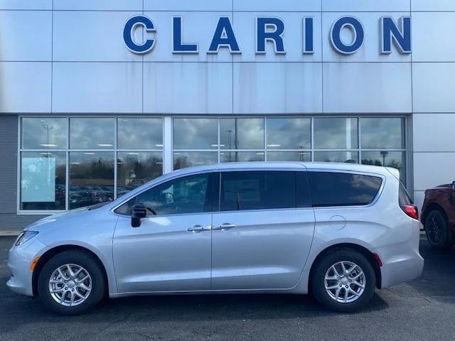 2026 Chrysler Voyager VOYAGER LX