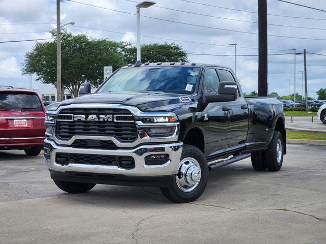 2026 RAM Ram 3500 RAM 3500 TRADESMAN CREW CAB 4X4 8 BOX