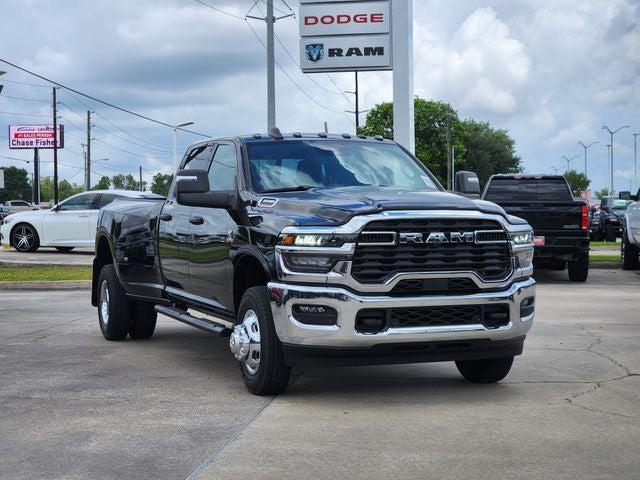 2026 RAM Ram 3500 RAM 3500 TRADESMAN CREW CAB 4X4 8 BOX