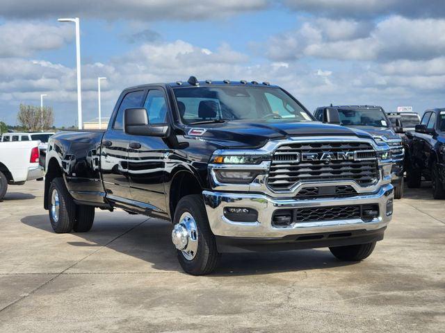 2026 RAM Ram 3500 RAM 3500 TRADESMAN CREW CAB 4X4 8 BOX