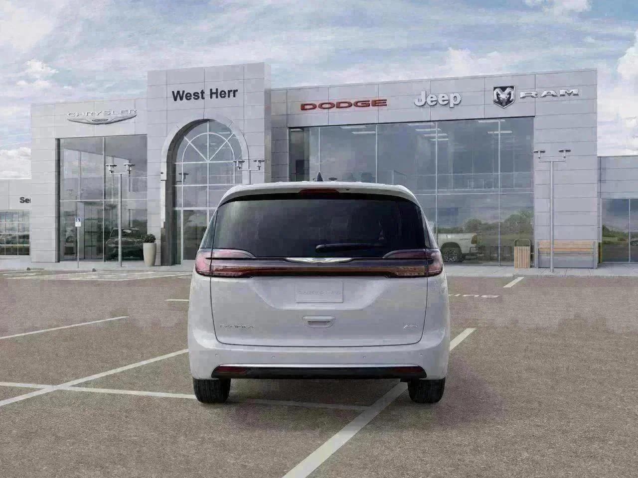 New 2026 Bright White Clear-Coat Exterior Paint Chrysler Select image 33