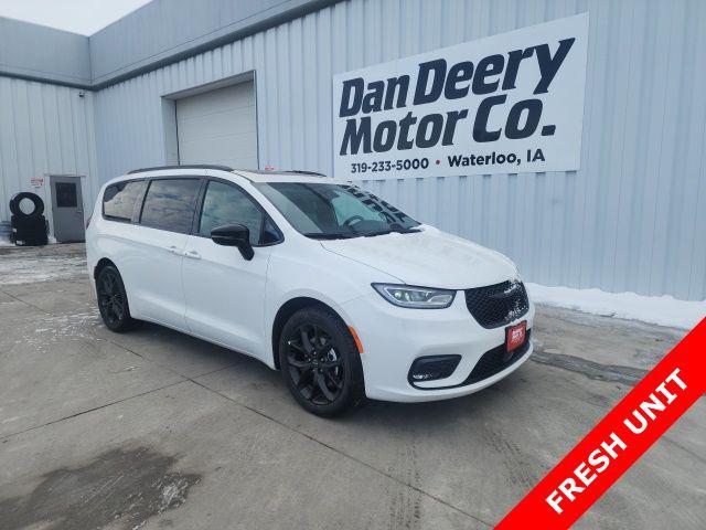 2026 Chrysler Pacifica PACIFICA LIMITED