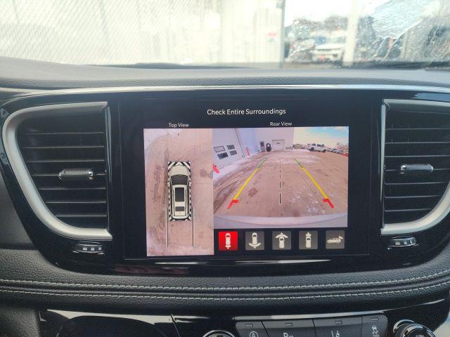 2026 Chrysler Pacifica PACIFICA SELECT AWD