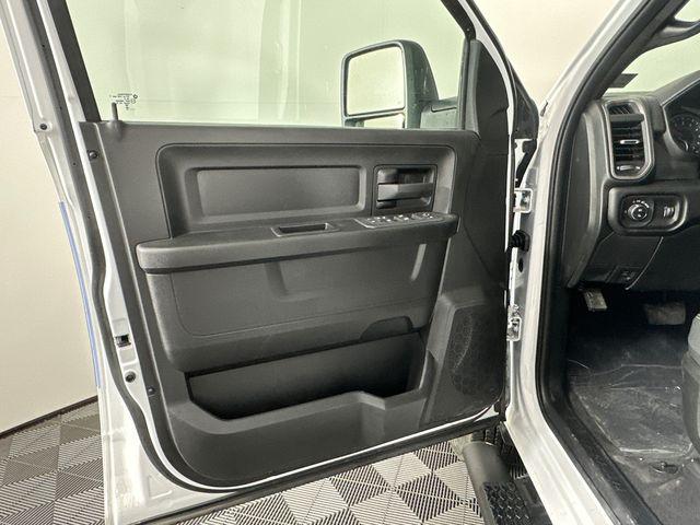 2026 Ram 2500 Tradesman Crew Cab 4x4 8' Box