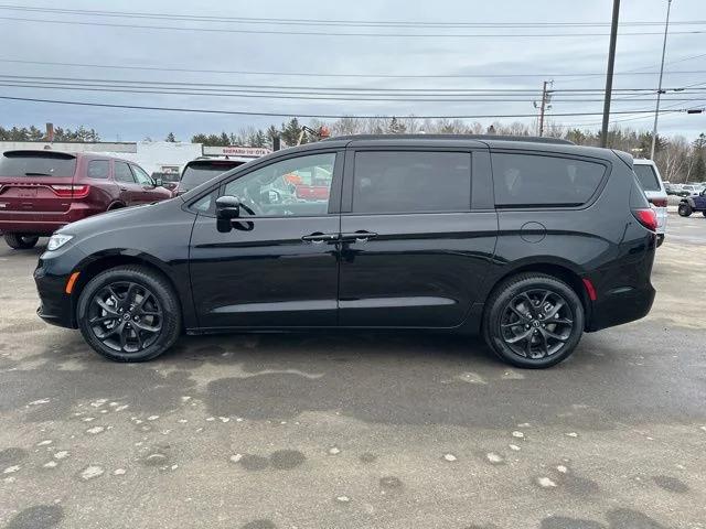 2026 Chrysler Pacifica Limited AWD