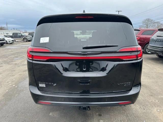 2026 Chrysler Pacifica Limited AWD