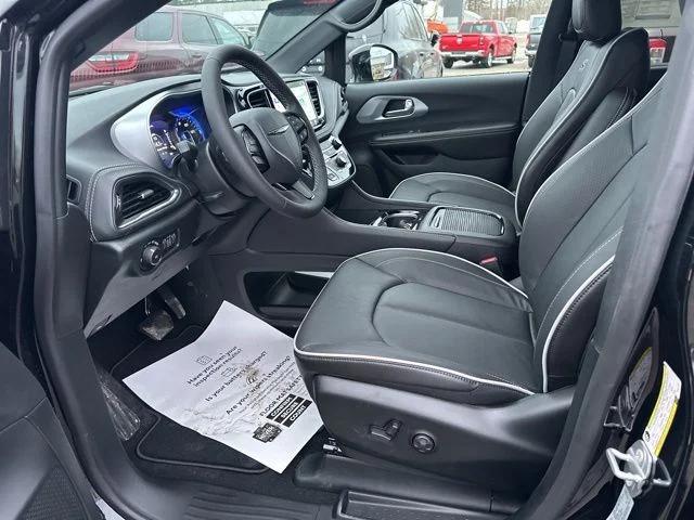 2026 Chrysler Pacifica Limited AWD