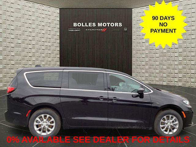 2026 Chrysler Pacifica Select AWD for sale in Ellington, CT