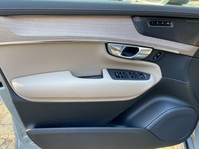 2026 Volvo XC90 Plug-In Hybrid Ultra, T8 AWD, Electric/Gasoline, Bright, 7 Seats