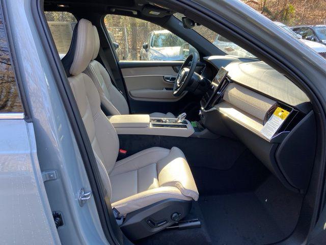 2026 Volvo XC90 Plug-In Hybrid Ultra, T8 AWD, Electric/Gasoline, Bright, 7 Seats