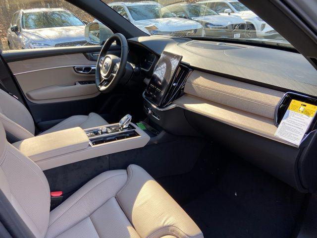 2026 Volvo XC90 Plug-In Hybrid Ultra, T8 AWD, Electric/Gasoline, Bright, 7 Seats