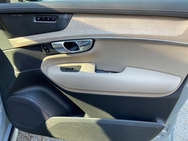 2026 Volvo XC90 Plug-In Hybrid Ultra, T8 AWD, Electric/Gasoline, Bright, 7 Seats