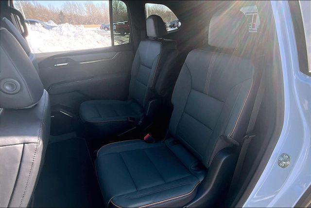 2026 GMC Acadia AT4 AWD