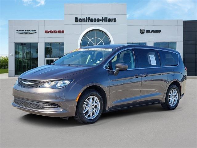 2023 Chrysler Voyager LX