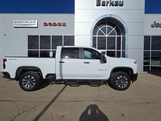 2023 Chevrolet Silverado 2500HD 4WD Crew Cab Standard Bed Custom