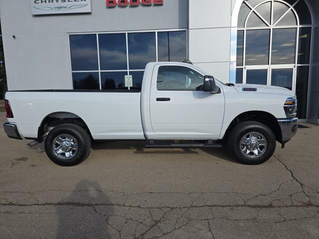 2025 RAM 2500 Tradesman Regular Cab 4x4 8 Box