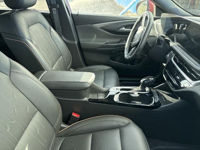 2024 Buick NV Avenir FWD