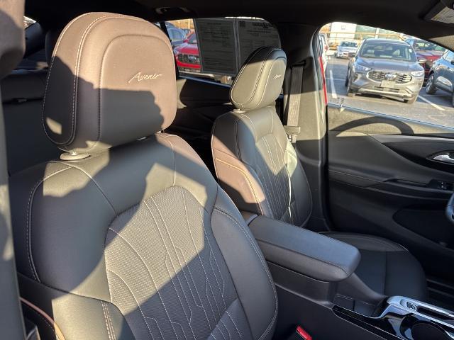 2024 Buick NV Avenir FWD