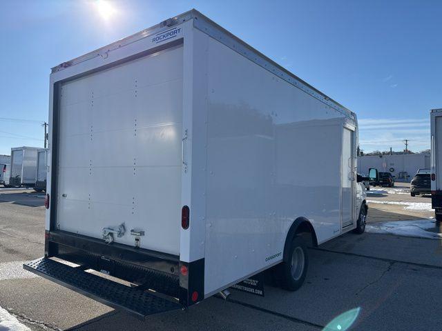 2025 Chevrolet Express Cutaway 4500 Van