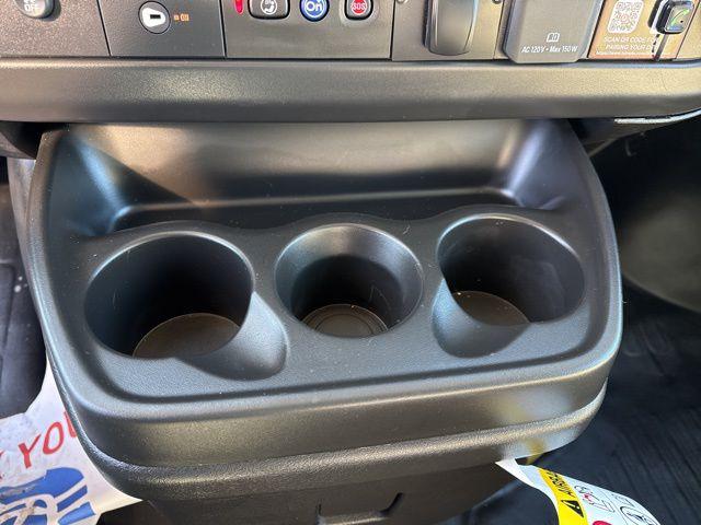 2025 Chevrolet Express Cutaway 4500 Van