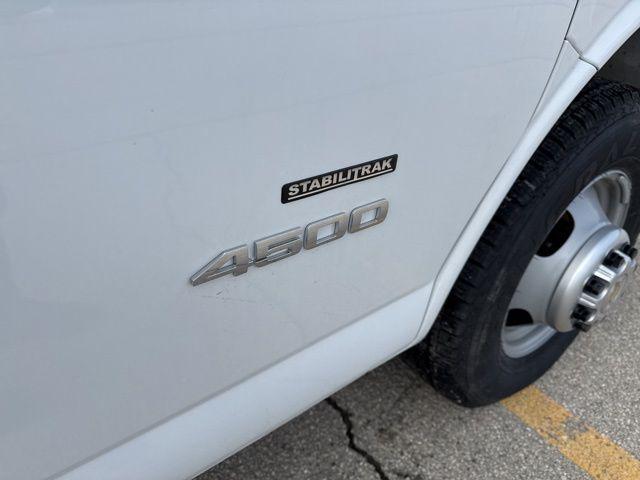 2025 Chevrolet Express Cutaway 4500 Van