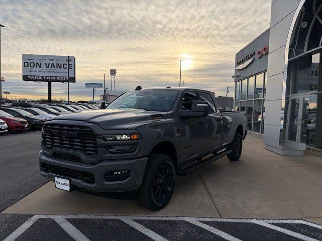 2026 RAM Ram 3500 RAM 3500 BIG HORN CREW CAB 4X4 8 BOX