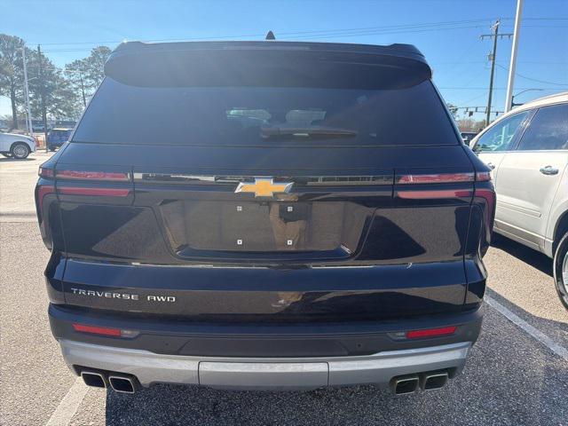 2025 Chevrolet Traverse AWD LT