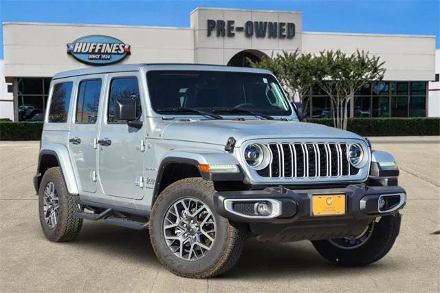 2024 Jeep Wrangler 4-Door Sahara 4x4