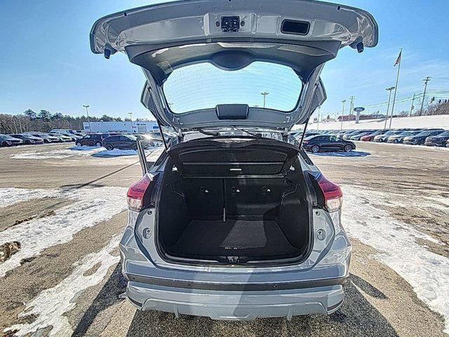 2023 Nissan Kicks SR Xtronic CVT