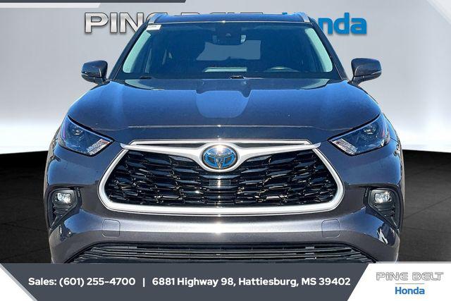 2022 Toyota Highlander Hybrid XLE