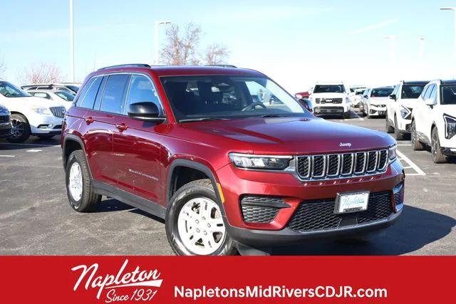 2023 Jeep Grand Cherokee Laredo 4x4