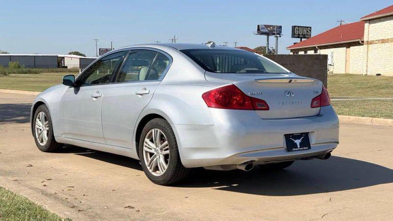 2011 INFINITI G25 Journey