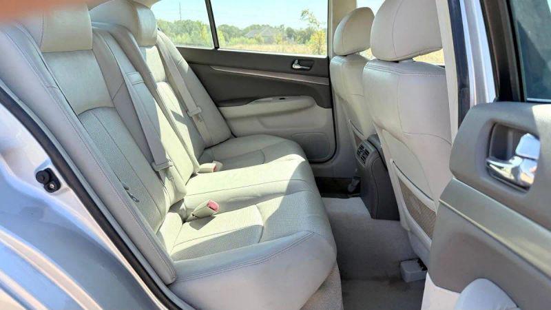 2011 INFINITI G25 Journey