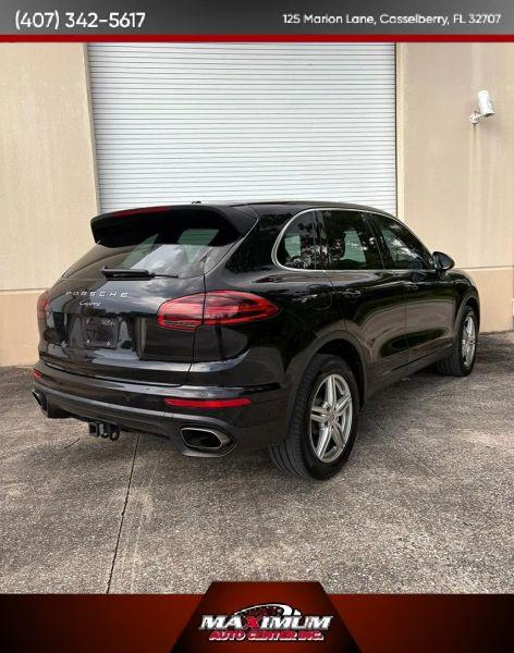 2016 Porsche Cayenne Base