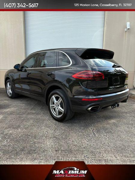 2016 Porsche Cayenne Base