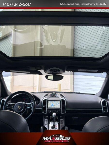 2016 Porsche Cayenne Base
