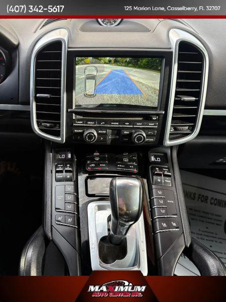 2016 Porsche Cayenne Base
